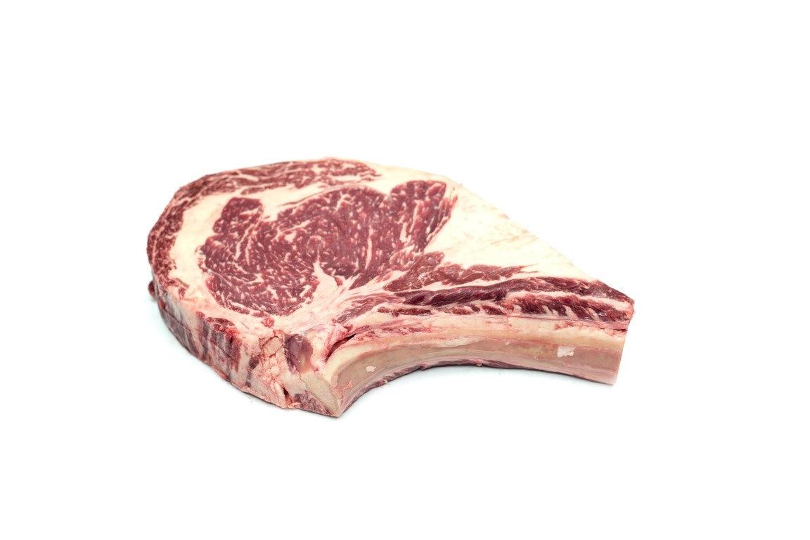 biologisches ribeye steak mit knochen dry aged lomo alto