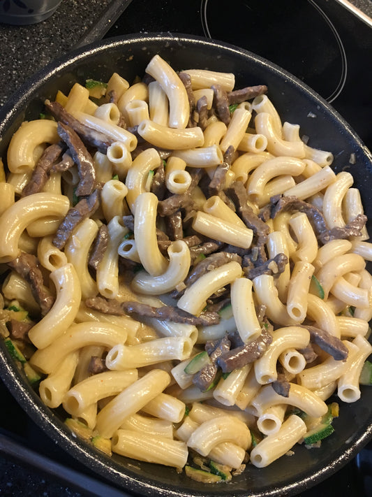 Maccheroni mit Rindfleisch und Zucchini